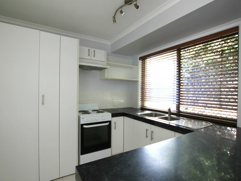 1 Settler Place, Edens Landing QLD 4207