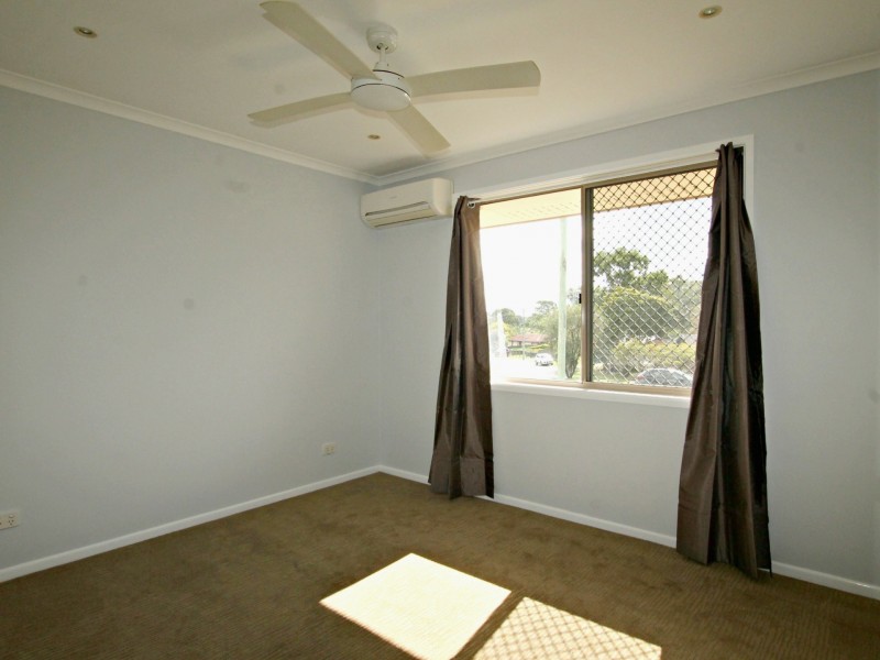 1 Settler Place, Edens Landing QLD 4207