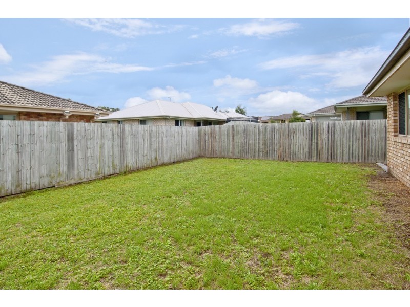 13 Sandpiper Circuit, Eagleby QLD 4207