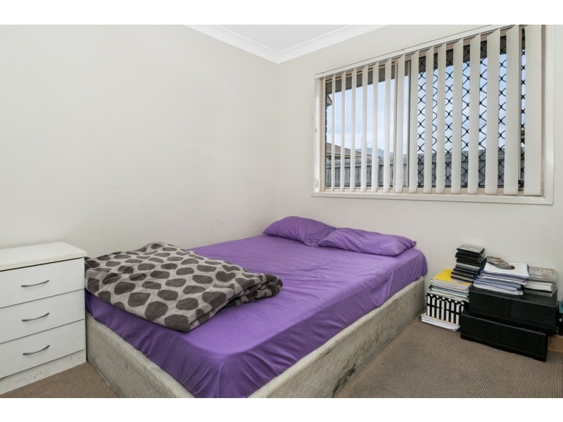13 Sandpiper Circuit, Eagleby QLD 4207