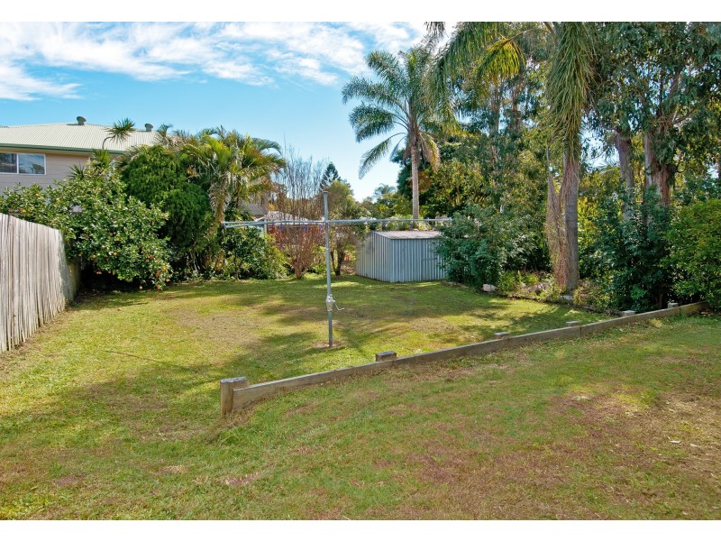 4 Meadow Cres, Beenleigh QLD 4207