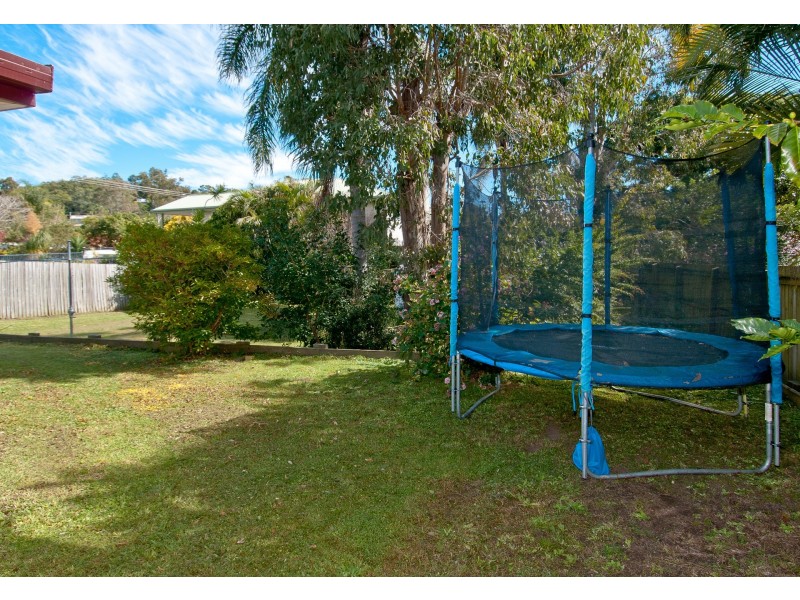 4 Meadow Cres, Beenleigh QLD 4207