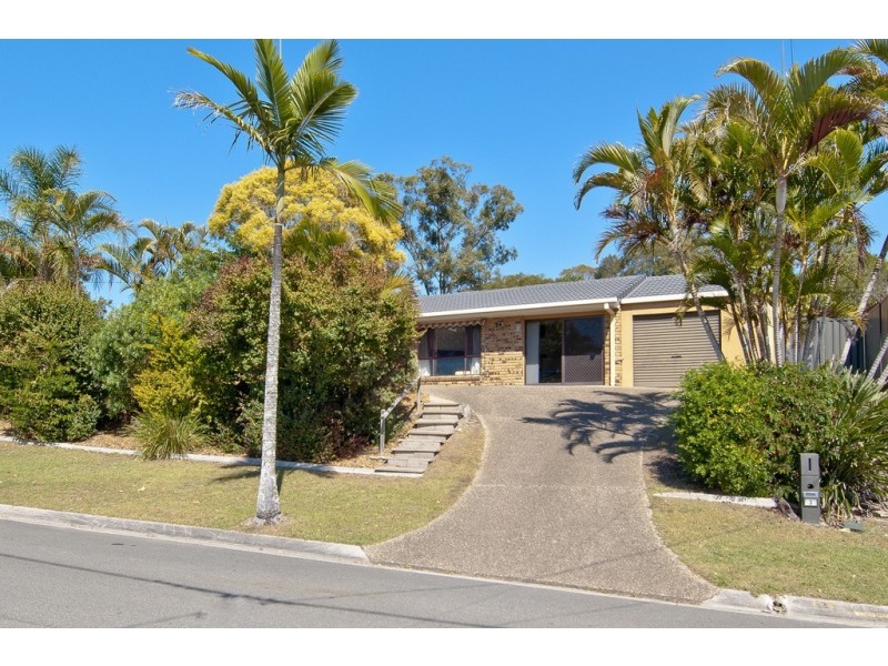 3 Duesbury Crescent, Edens Landing QLD 4207