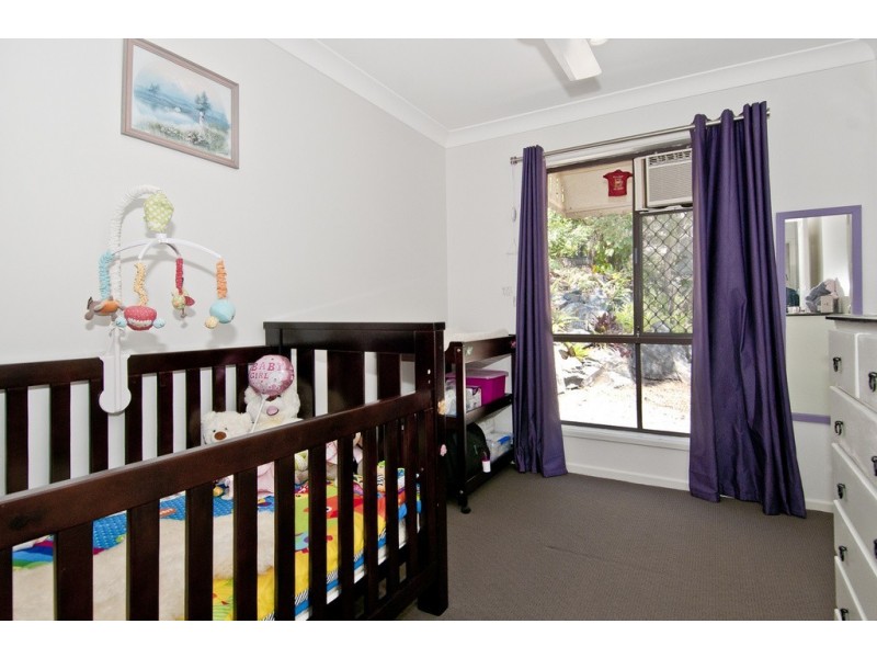 3 Duesbury Crescent, Edens Landing QLD 4207