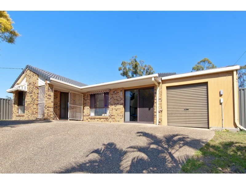 3 Duesbury Crescent, Edens Landing QLD 4207