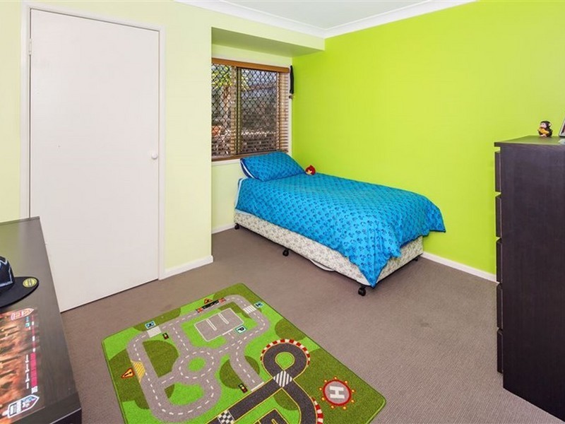 65 Kummara Road, Edens Landing QLD 4207