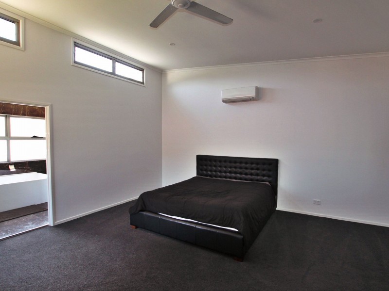 98 Adelaide Circuit, Beenleigh QLD 4207