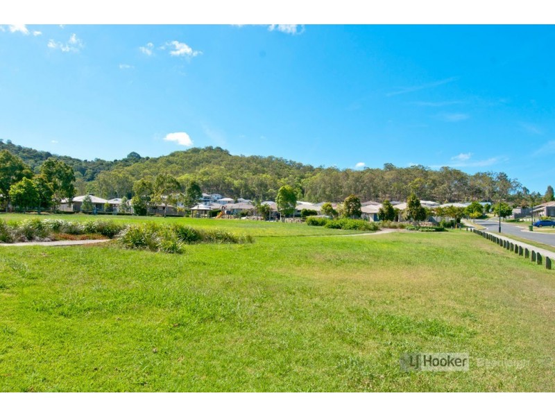 42 Summit Parade, Bahrs Scrub QLD 4207