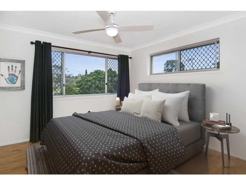 4 Malin Court, Eagleby QLD 4207