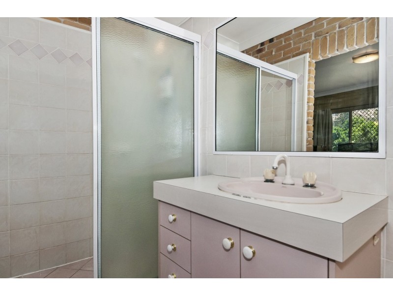 1 Chatfield Street, Edens Landing QLD 4207