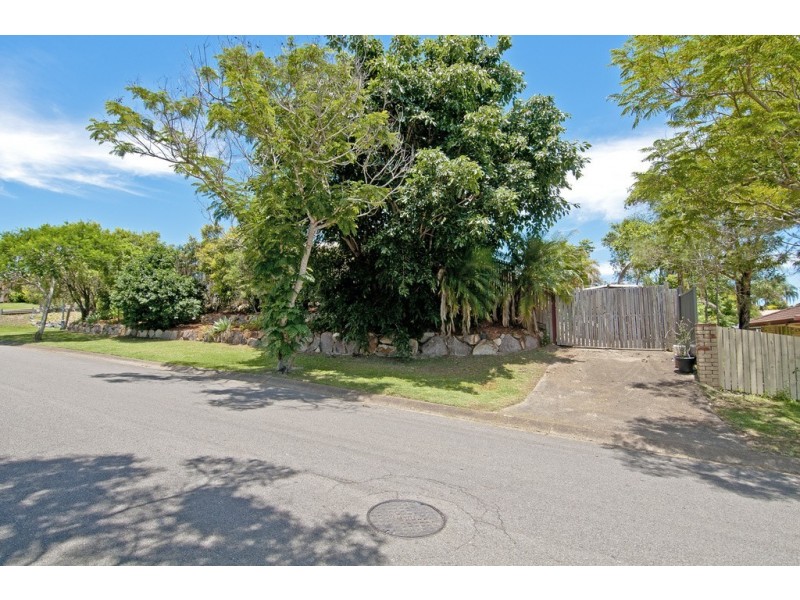 1 Chatfield Street, Edens Landing QLD 4207