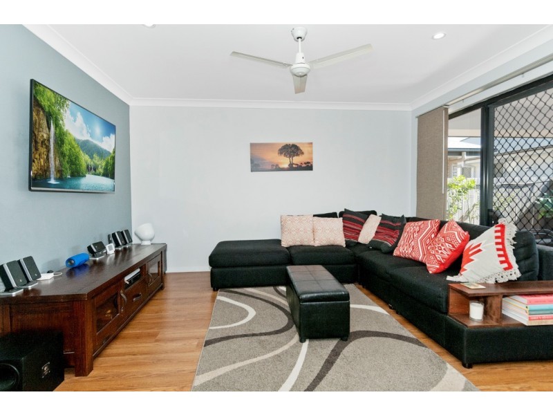 37 Ravensbourne Circuit, Waterford QLD 4133