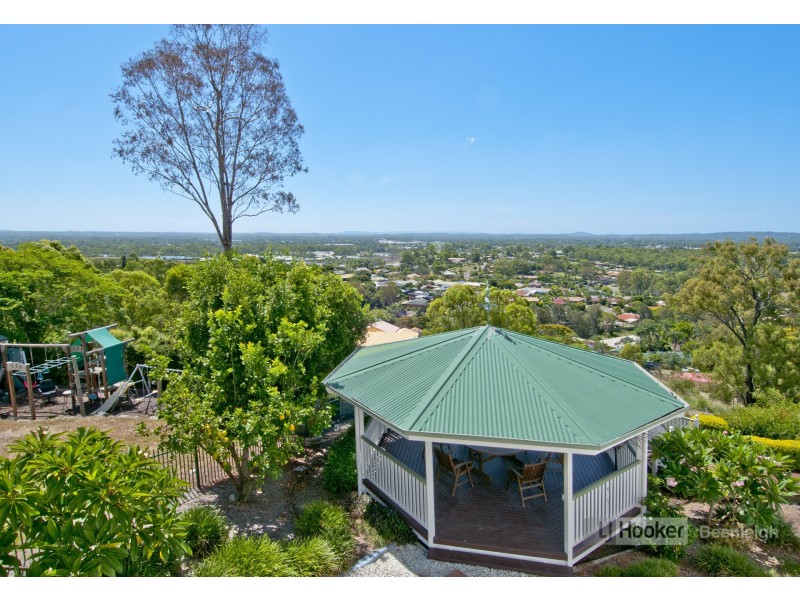 1 Valerie Close, Edens Landing QLD 4207