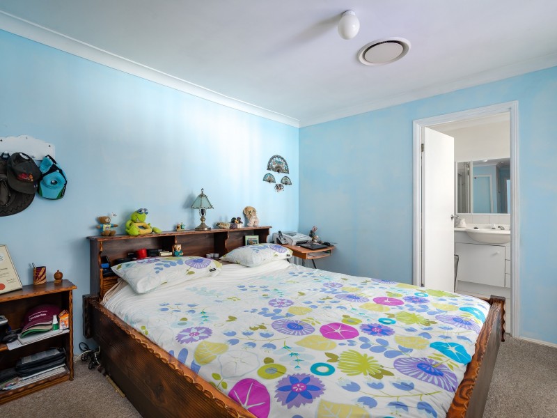 82 Allenby Crescent, Windaroo QLD 4207