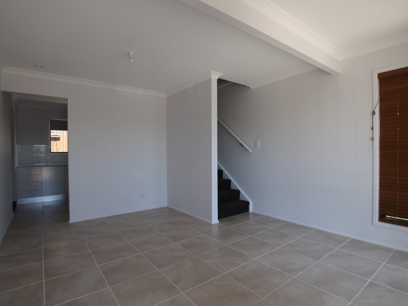10/2 Bishop Street, Eagleby QLD 4207