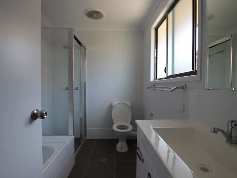 10/2 Bishop Street, Eagleby QLD 4207