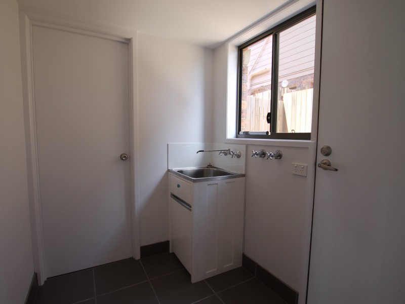 10/2 Bishop Street, Eagleby QLD 4207