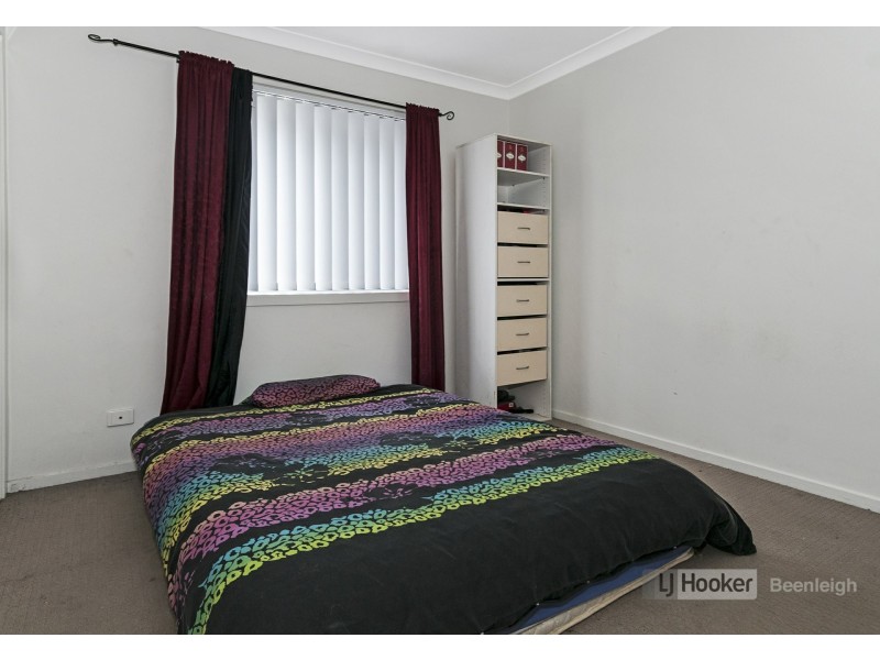 21B Oakvale Avenue, Holmview QLD 4207