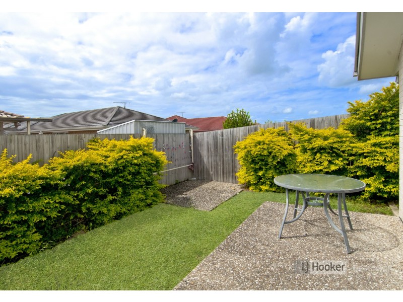 21B Oakvale Avenue, Holmview QLD 4207