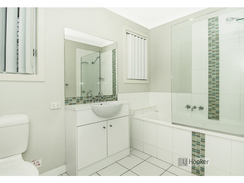 48 Wyndham Circuit, Holmview QLD 4207