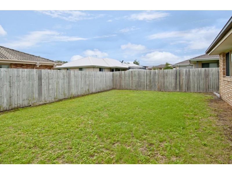 13 Sandpiper Cct, Eagleby QLD 4207