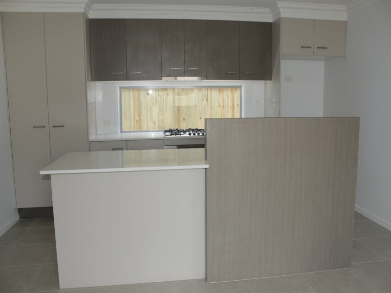 20 Ravensbourne Cct, Waterford QLD 4133