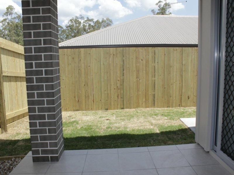 20 Ravensbourne Cct, Waterford QLD 4133