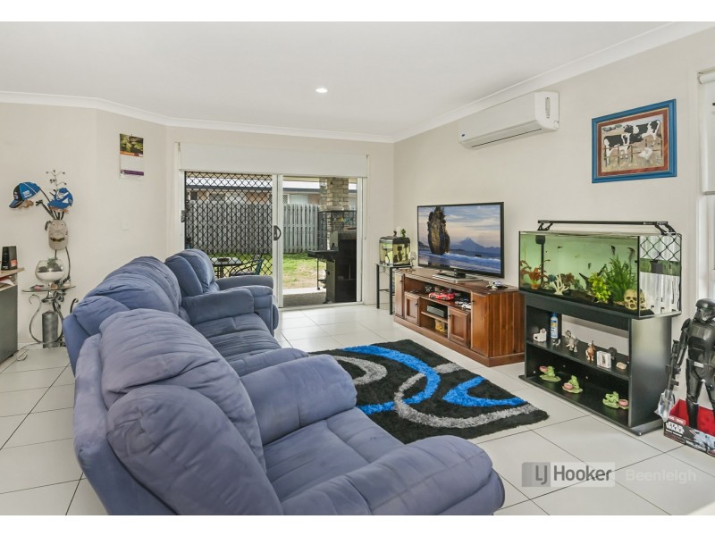 6 Breezeway Drive, Bahrs Scrub QLD 4207