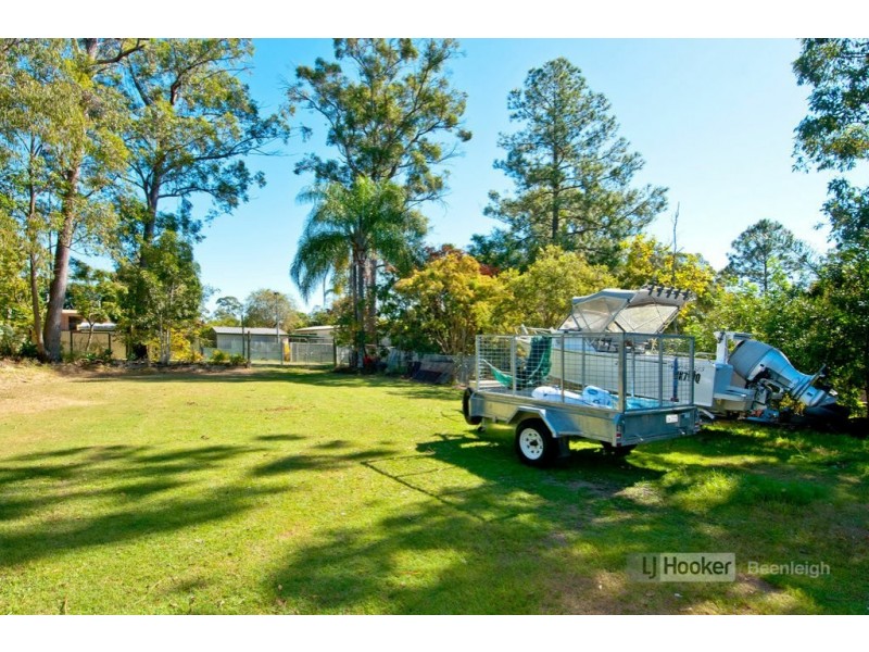 8 Emerald Street, Marsden QLD 4132