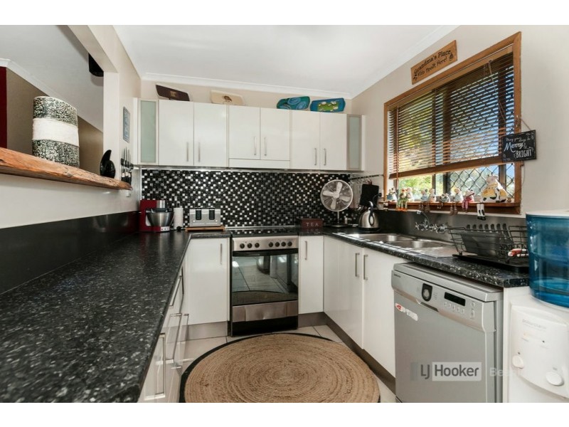 8 Emerald Street, Marsden QLD 4132