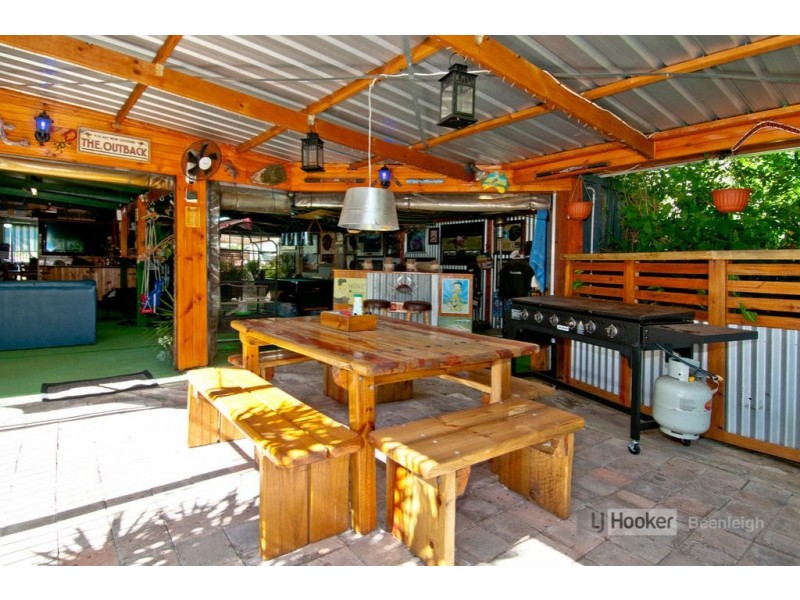 8 Emerald Street, Marsden QLD 4132