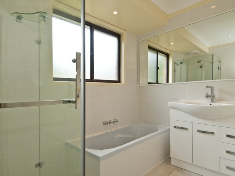 19 Jarvis Street, Holmview QLD 4207