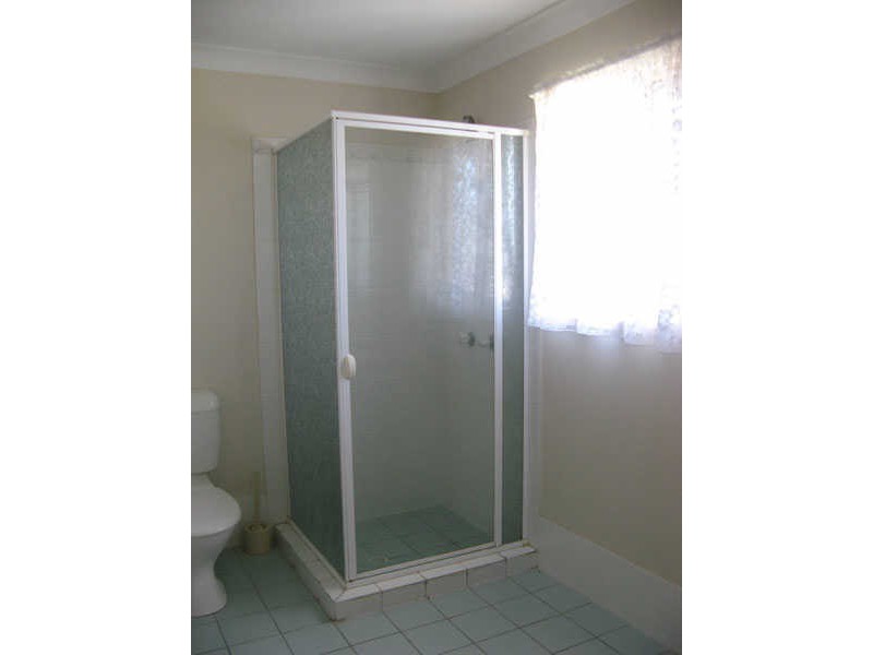 6 Buckley St, Edens Landing QLD 4207