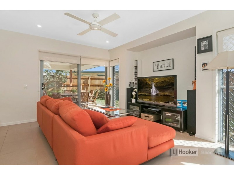 6 Bladensburg Drive, Waterford QLD 4133