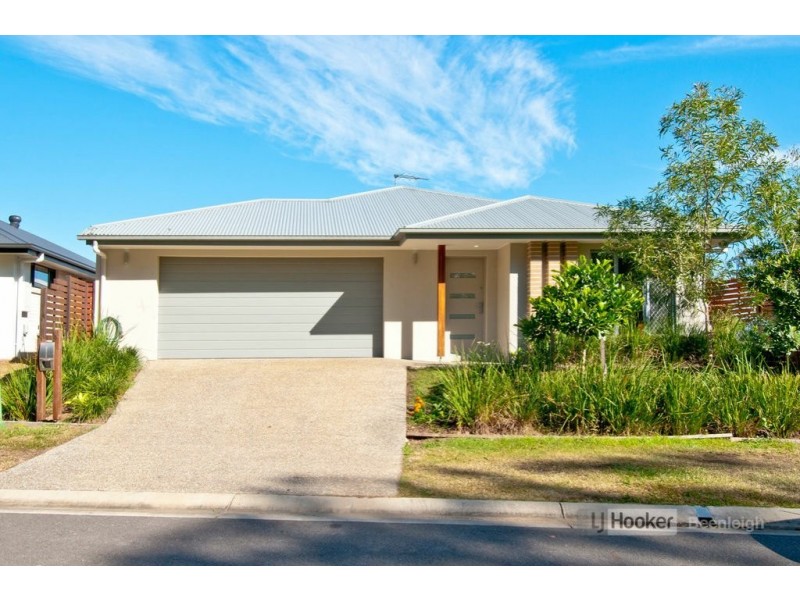6 Bladensburg Drive, Waterford QLD 4133