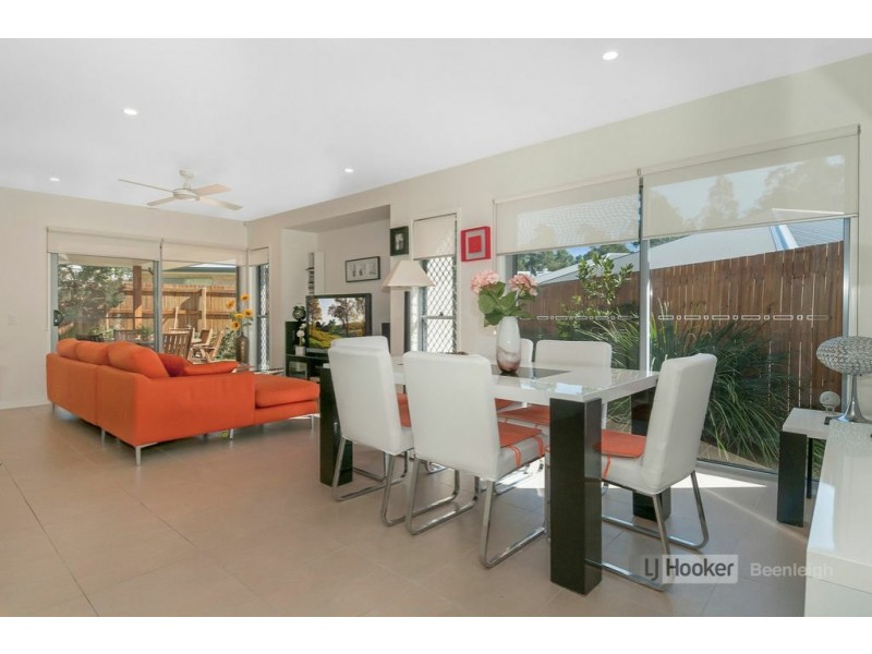 6 Bladensburg Drive, Waterford QLD 4133