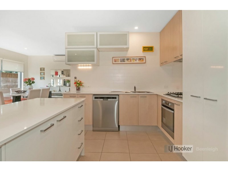 6 Bladensburg Drive, Waterford QLD 4133