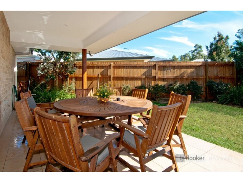 6 Bladensburg Drive, Waterford QLD 4133