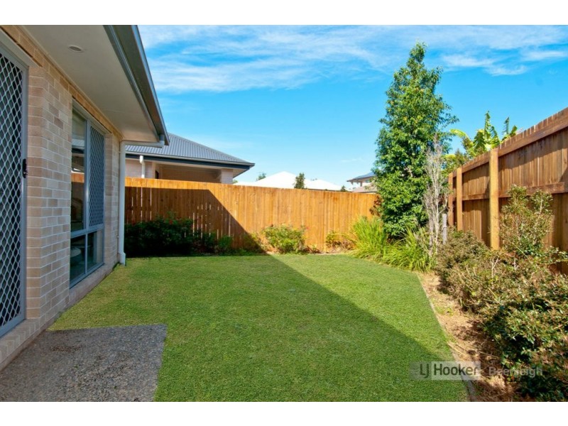 6 Bladensburg Drive, Waterford QLD 4133