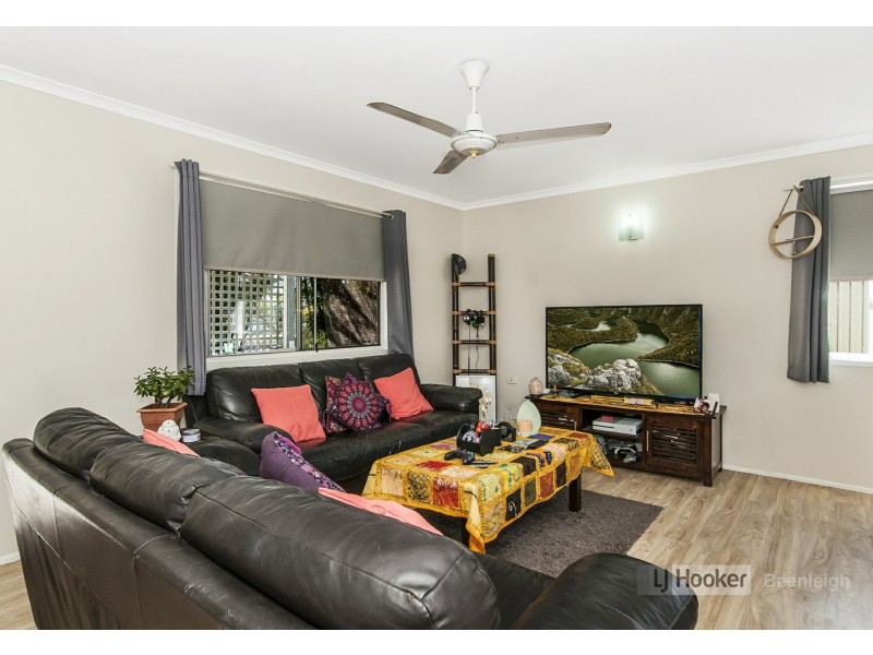 27 Sharon Drive, Eagleby QLD 4207