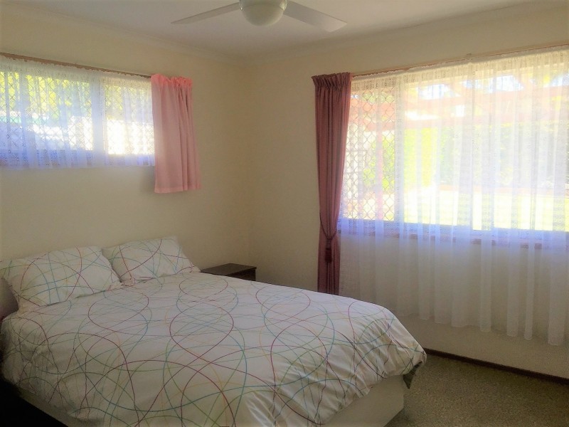 16 Thoms Crescent, Mount Warren Park QLD 4207