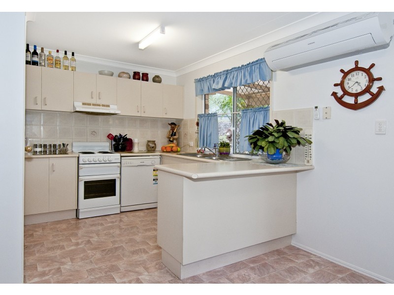 11 Kummara Road, Edens Landing QLD 4207