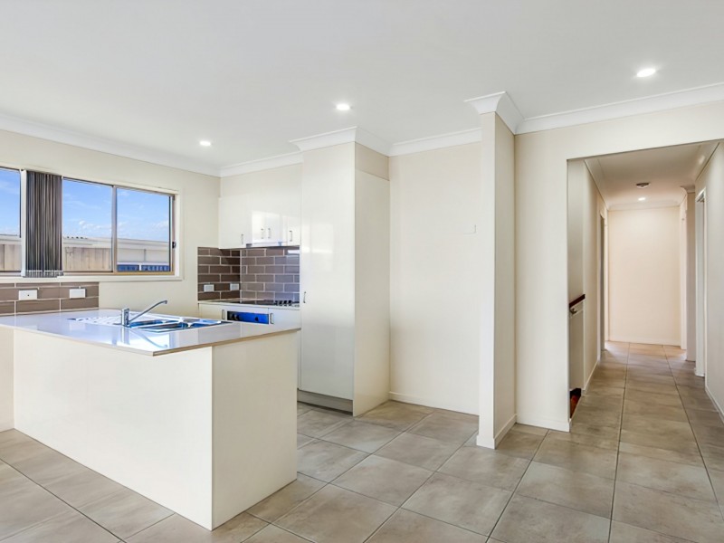 35 Dysart Drive, Holmview QLD 4207