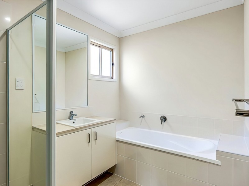 35 Dysart Drive, Holmview QLD 4207