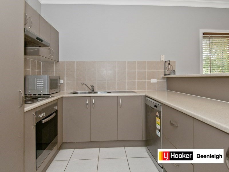 2 Kenilworth Crescent, Waterford QLD 4133