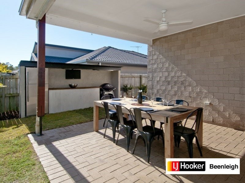 2 Kenilworth Crescent, Waterford QLD 4133