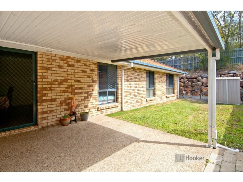 12 Mountain View Crescent, Mount Warren Park QLD 4207