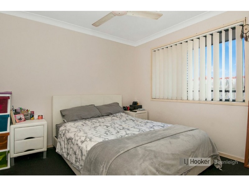 12 Mountain View Crescent, Mount Warren Park QLD 4207