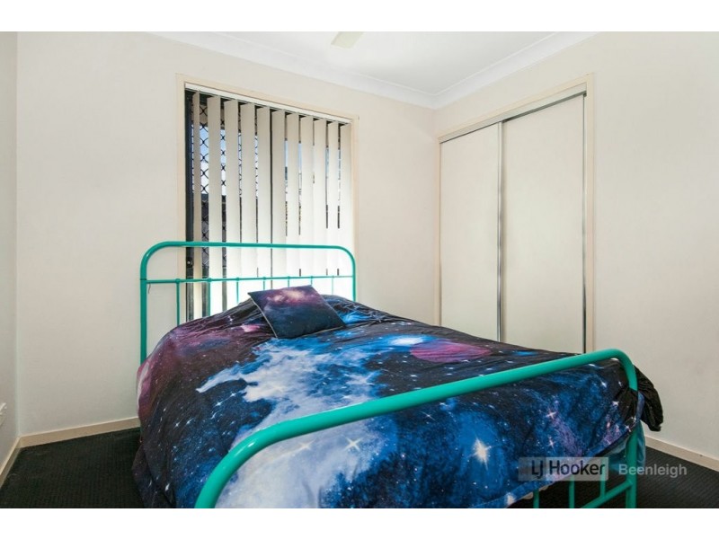 12 Mountain View Crescent, Mount Warren Park QLD 4207