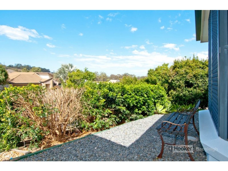 12 Mountain View Crescent, Mount Warren Park QLD 4207